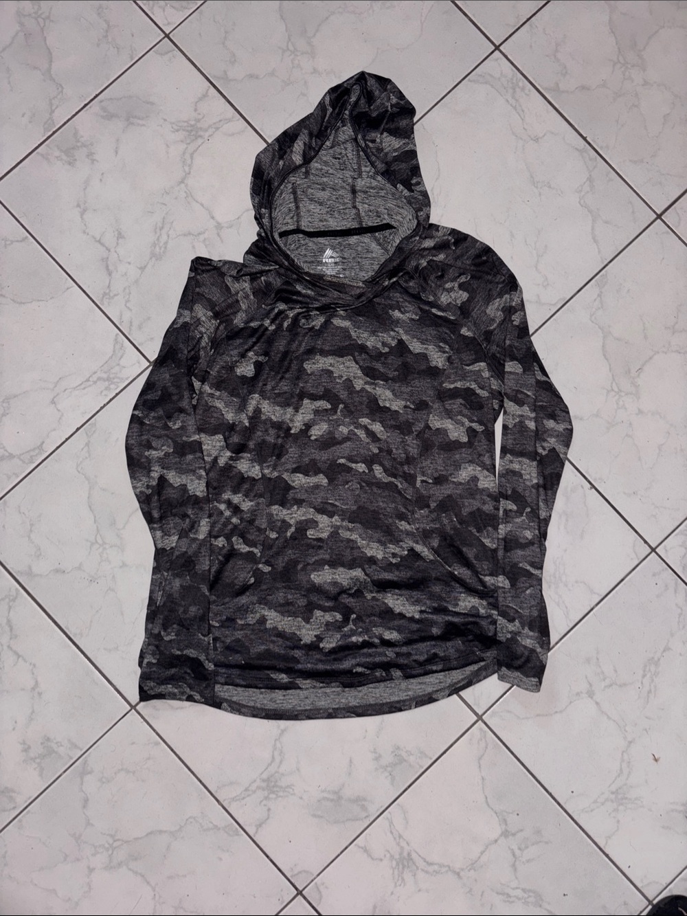 RBX Women's Gray Camo Hooded Long-Sleeve Top